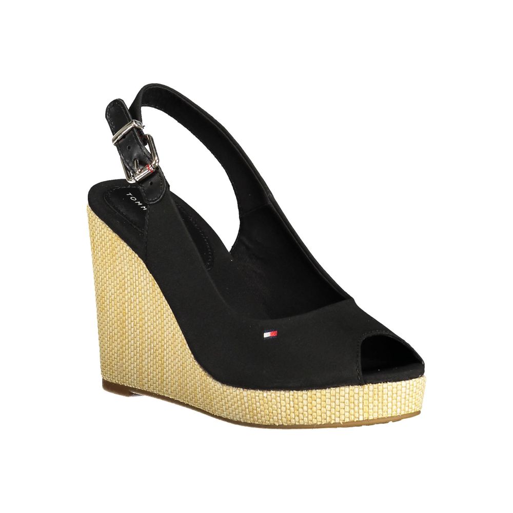 Sandale femme en polyester noir de Tommy Hilfiger, avec bride élégante et semelle confort pour un style décontracté.