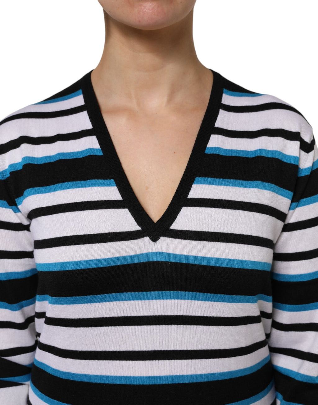 T-shirt à manches longues à rayures multicolores Dolce & Gabbana, col en V, tissu léger et élégant.