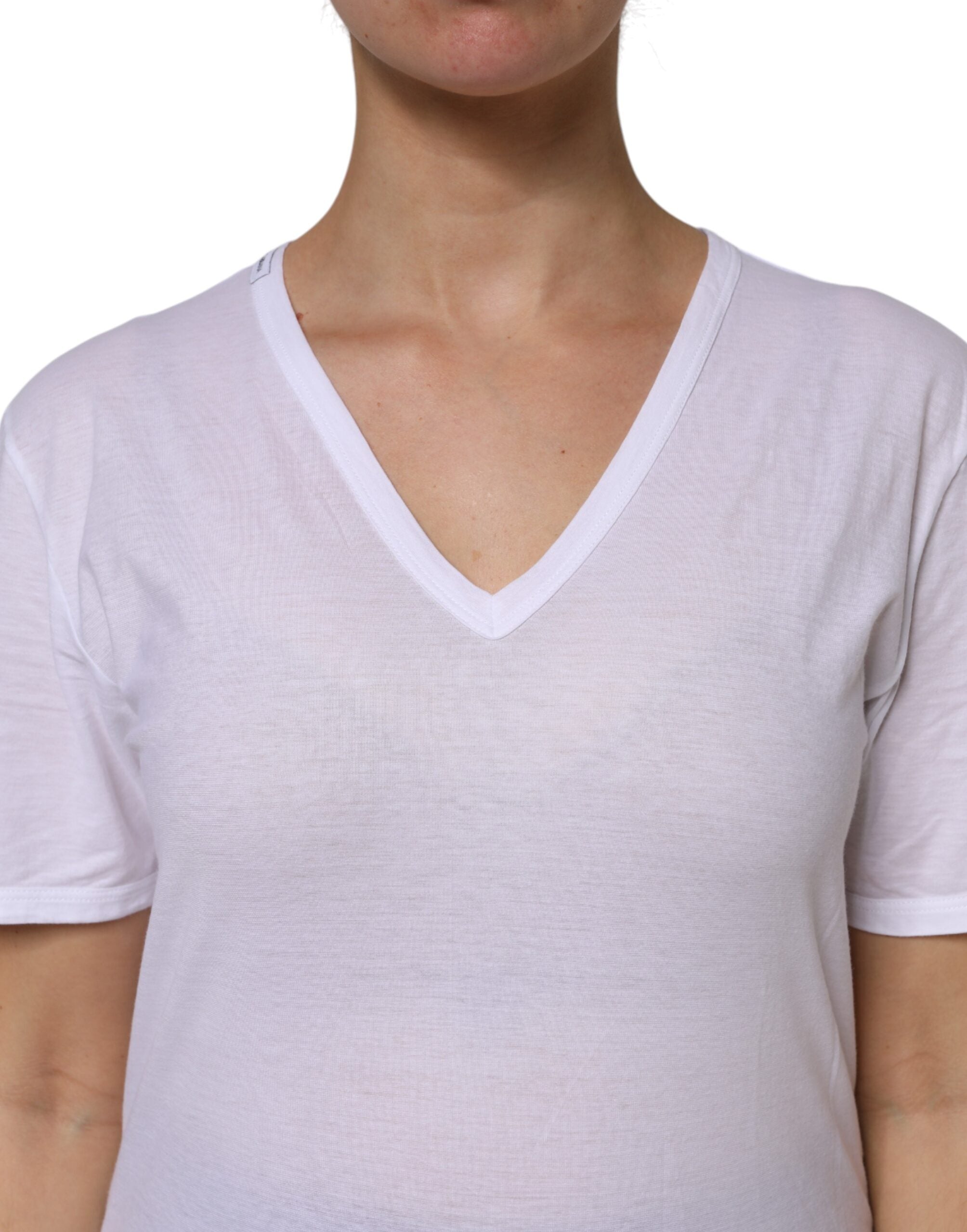 T-shirt blanc en coton Dolce & Gabbana à manches courtes et col en V, vue de face.