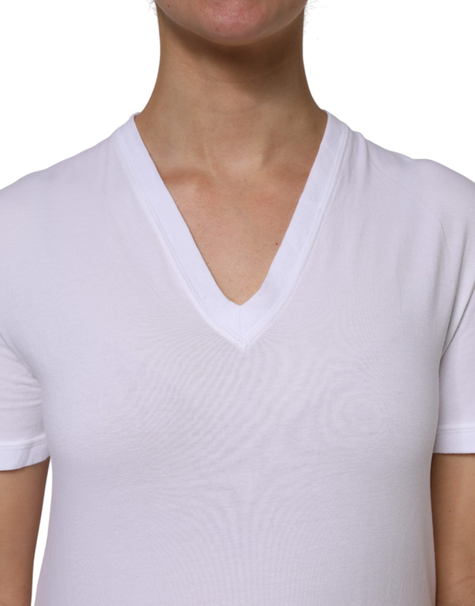 T-shirt Dolce & Gabbana blanc en coton à manches courtes et col en V, vue de face.