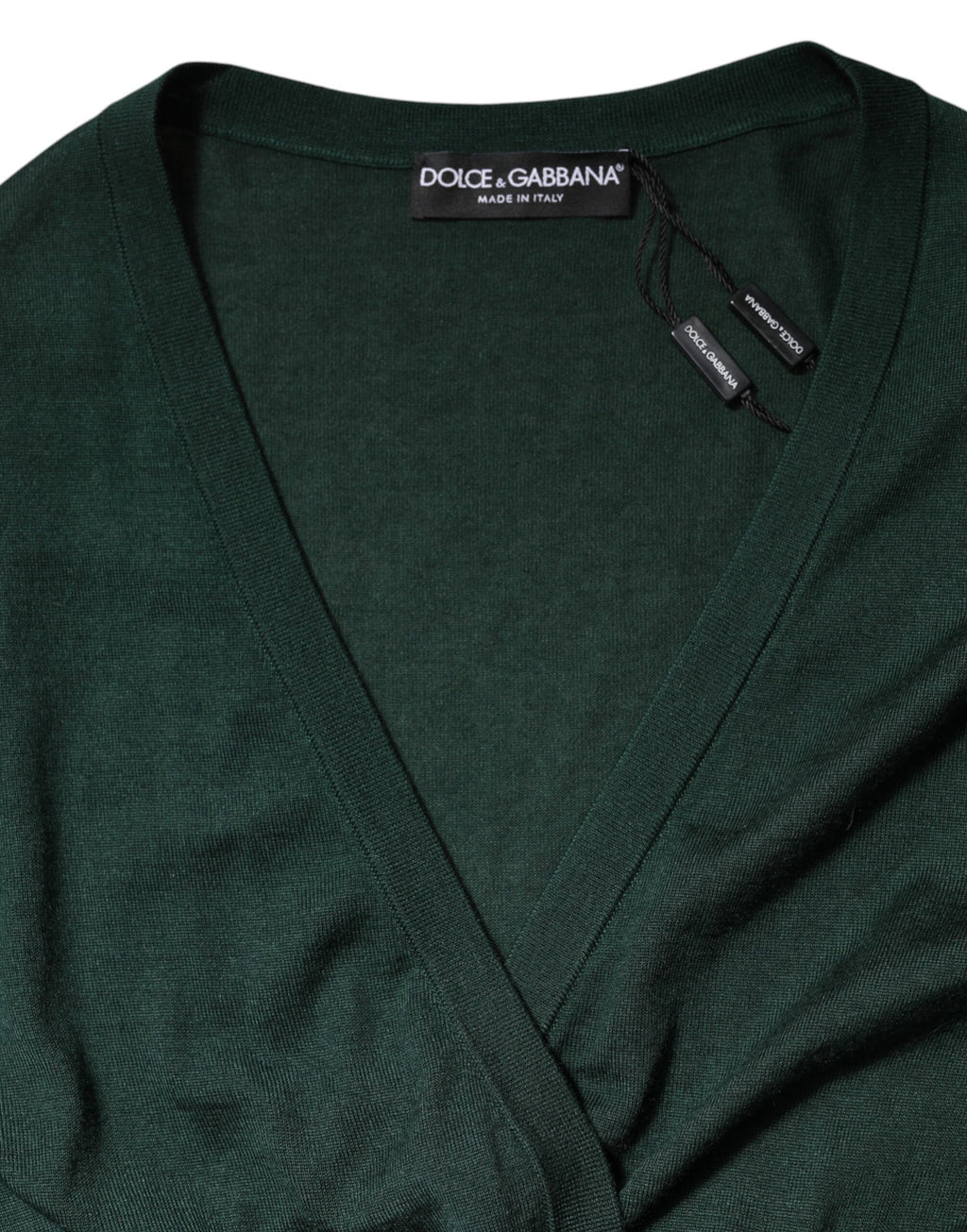 Pull en cachemire et soie vert foncé Dolce & Gabbana, cardigan élégant avec détails fins, pour un style sophistiqué.