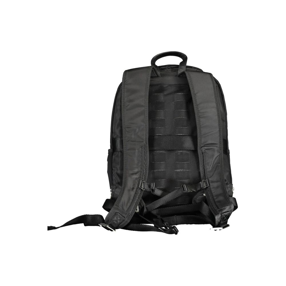 Sac à dos noir pour homme Guess Jeans en polyamide, avec poignées et compartiments visibles sur l'image.