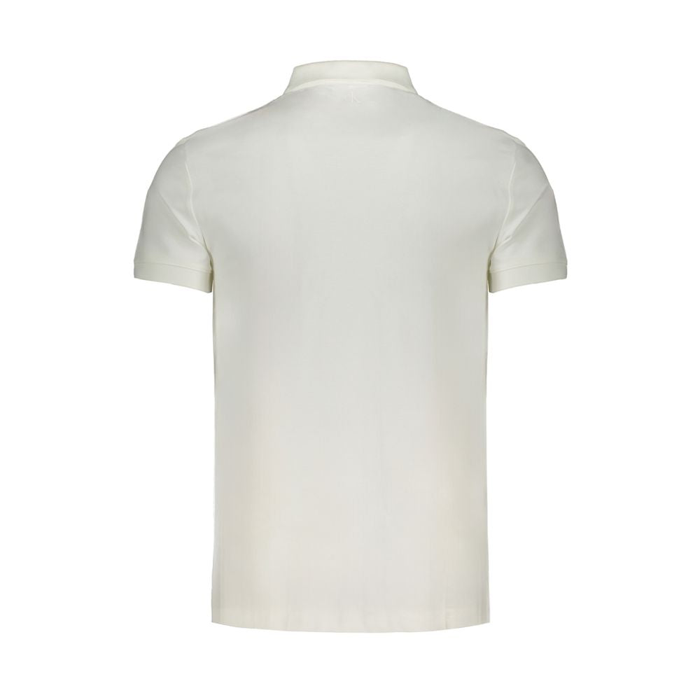 Chemise polo blanche pour homme de Calvin Klein en coton, col classique et manches courtes, élégante et confortable.