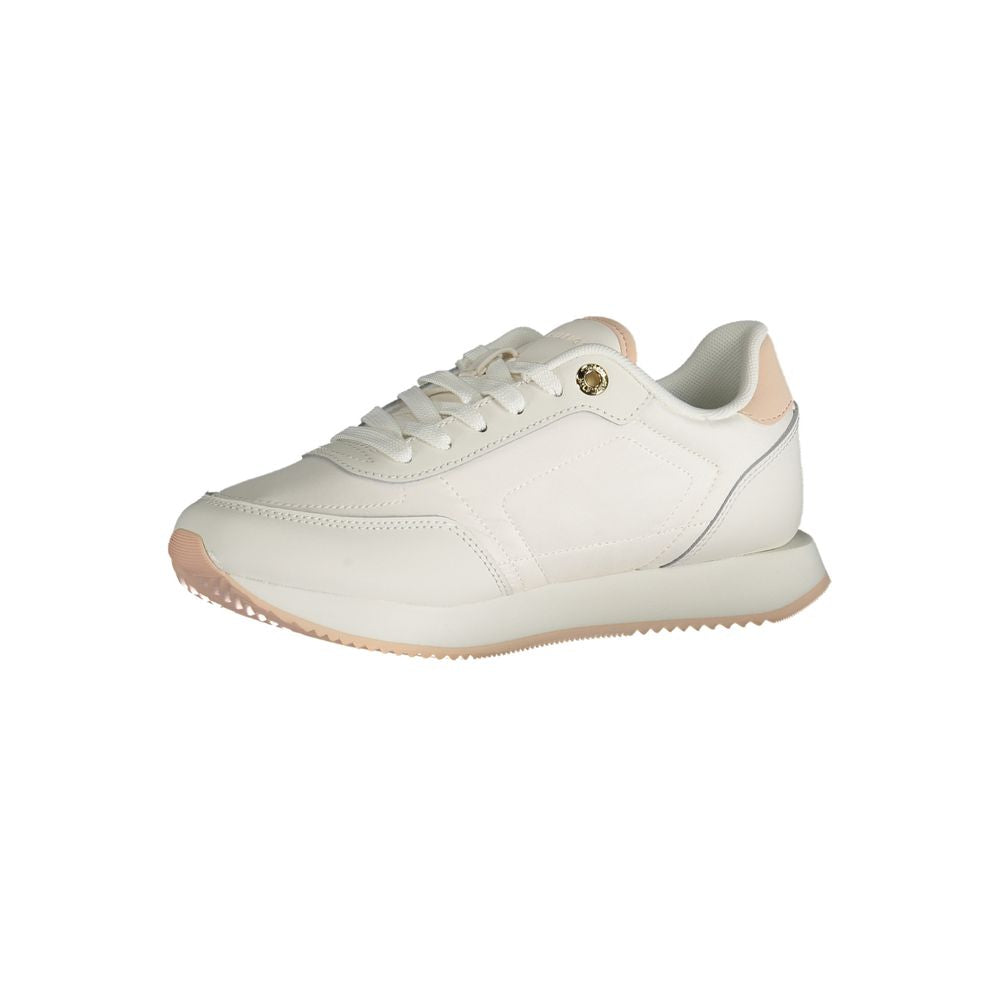Sneakers en cuir blanc pour femmes de Tommy Hilfiger, design élégant et moderne, avec détails en bleu et rouge.