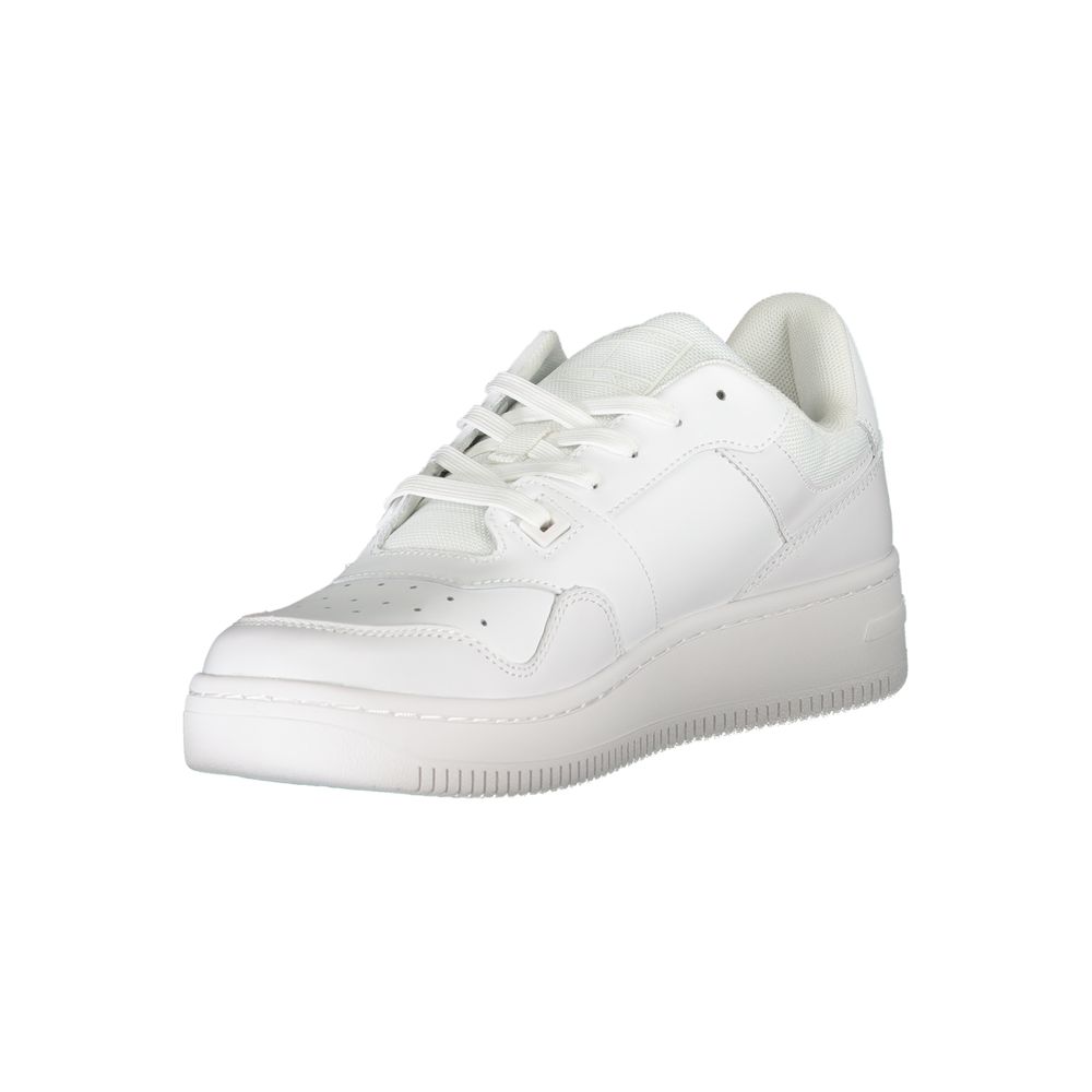 Basket Tommy Hilfiger en cuir blanc pour homme, style sneaker avec lacets et design épuré, visible en image.
