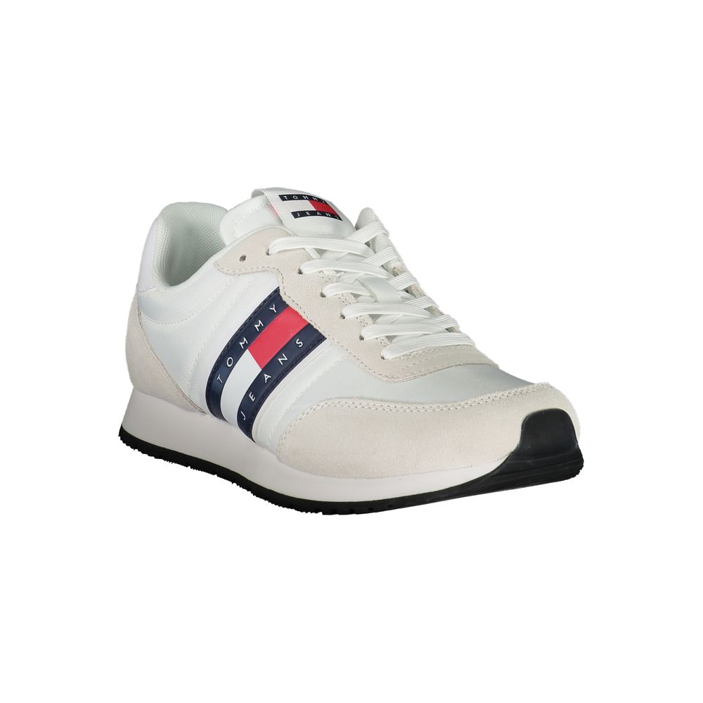 Chaussures sneakers blanches et beiges en polyester pour homme de la marque Tommy Hilfiger, vue de côté.