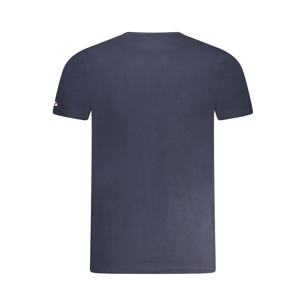 T-shirt en coton bleu Pepe Jeans, coupe classique, porté par un mannequin, détail du col rond, tissu doux et confortable.