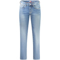 Jeans hommes en coton bleu Tommy Hilfiger avec coupe classique, visibles sur l'image.