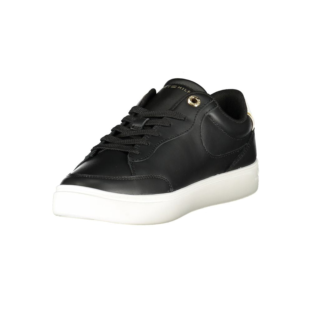 Chaussures sneakers pour femmes Tommy Hilfiger en polyurethane noir, mode décontractée et style tendance.