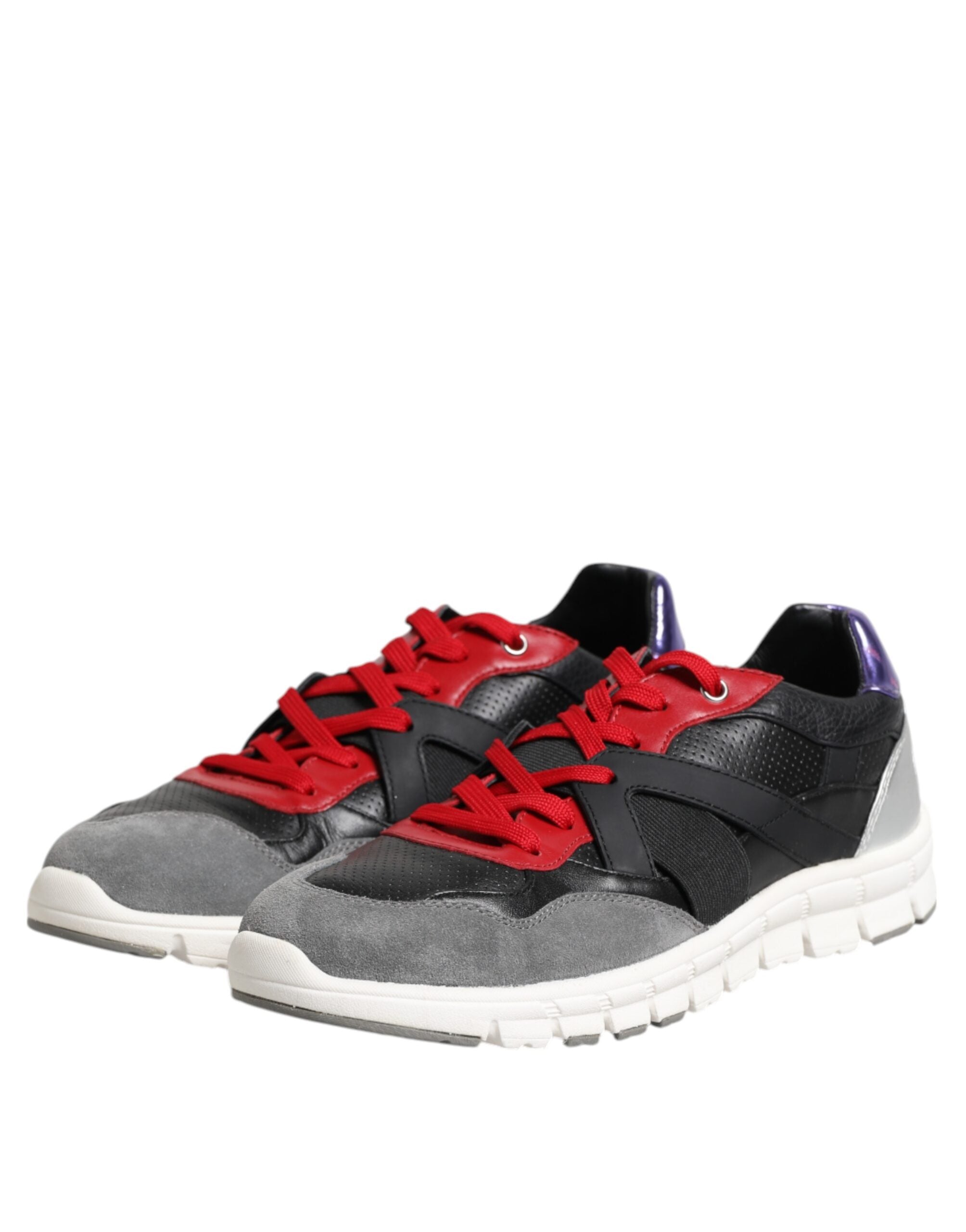 Chaussures sneakers basses pour homme Dolce & Gabbana, lacets multicolores, design élégant et moderne.