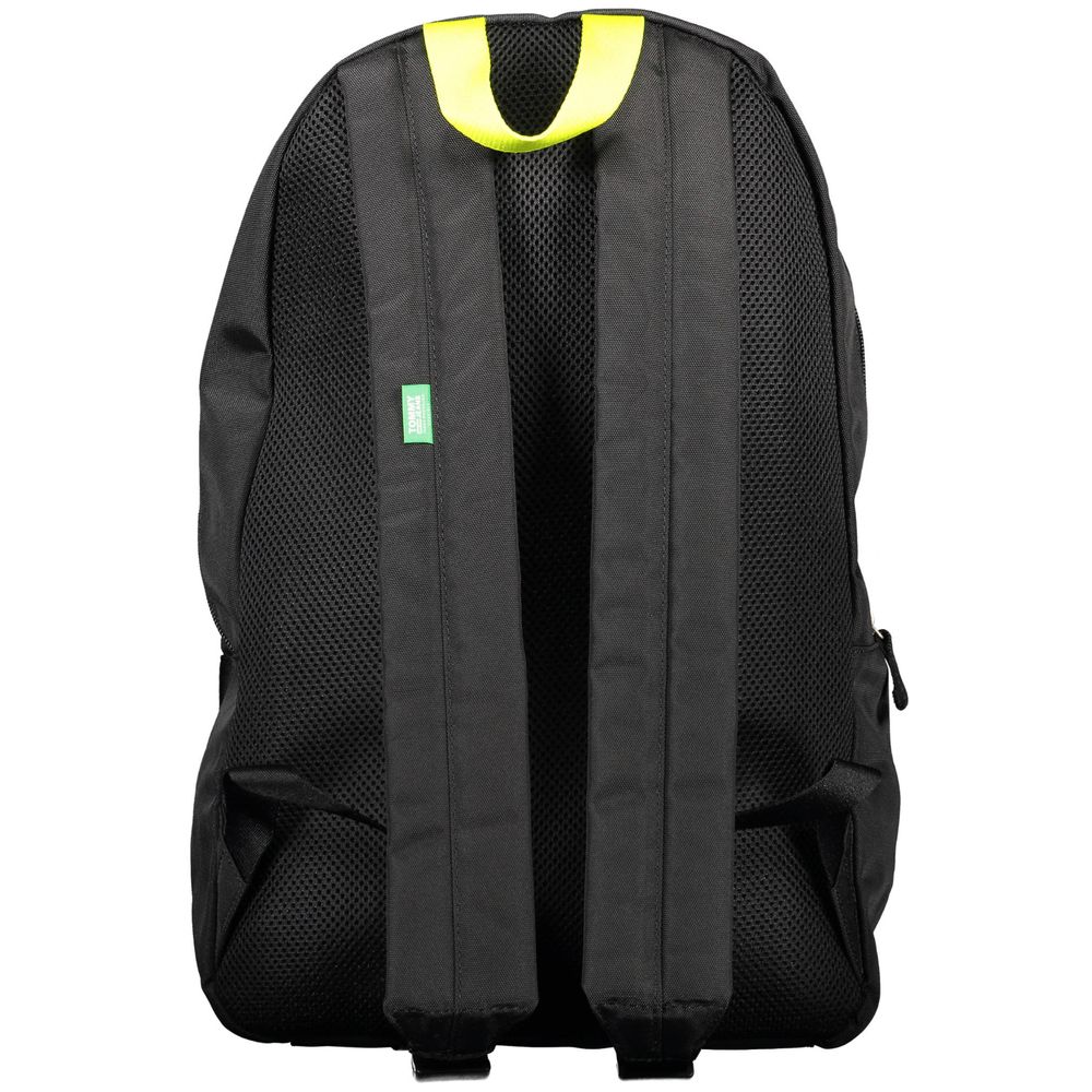 Sac à dos pour homme Tommy Hilfiger en polyester recyclé noir, avec poches et bretelles ajustables.