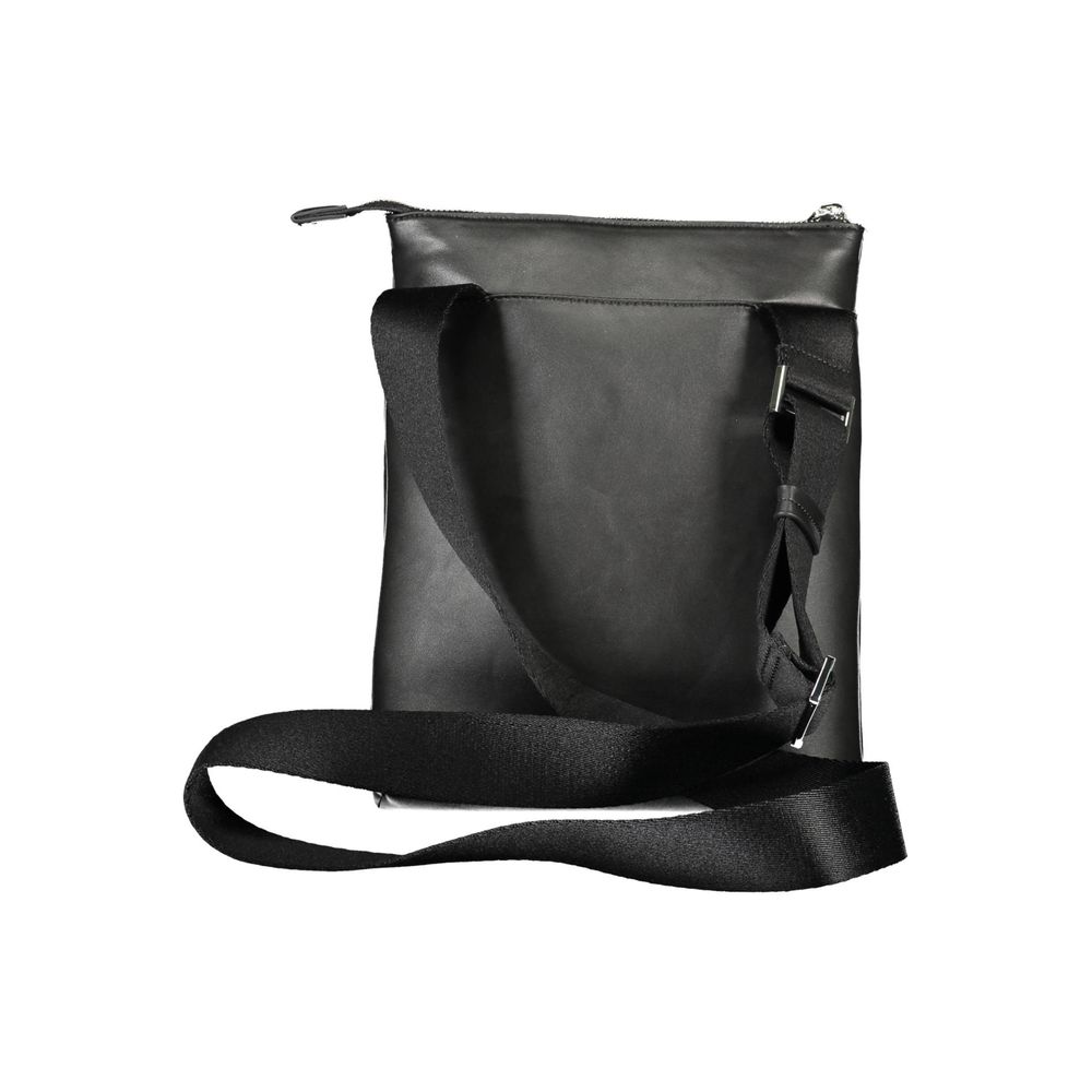 Sac à bandoulière pour homme Calvin Klein en polyester noir, avec détails modernes et logo visible sur l'avant.