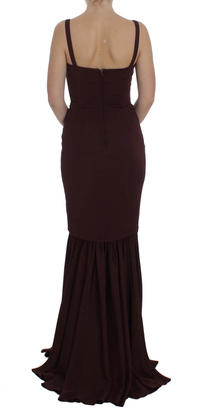 Robe longue moulante Bordeaux de Dolce & Gabbana, tissu stretch, silhouette élégante, vue de face.