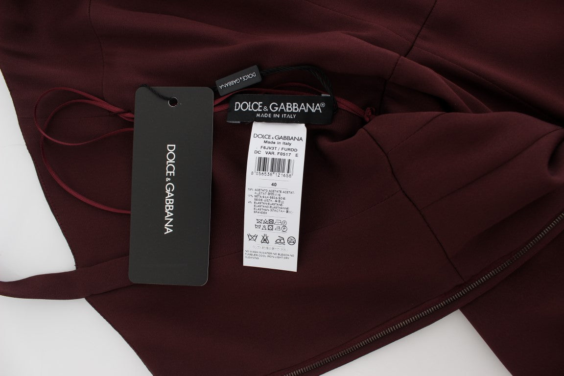 Robe longue moulante Bordeaux de Dolce & Gabbana, robe élégante en tissu extensible, vue de face.