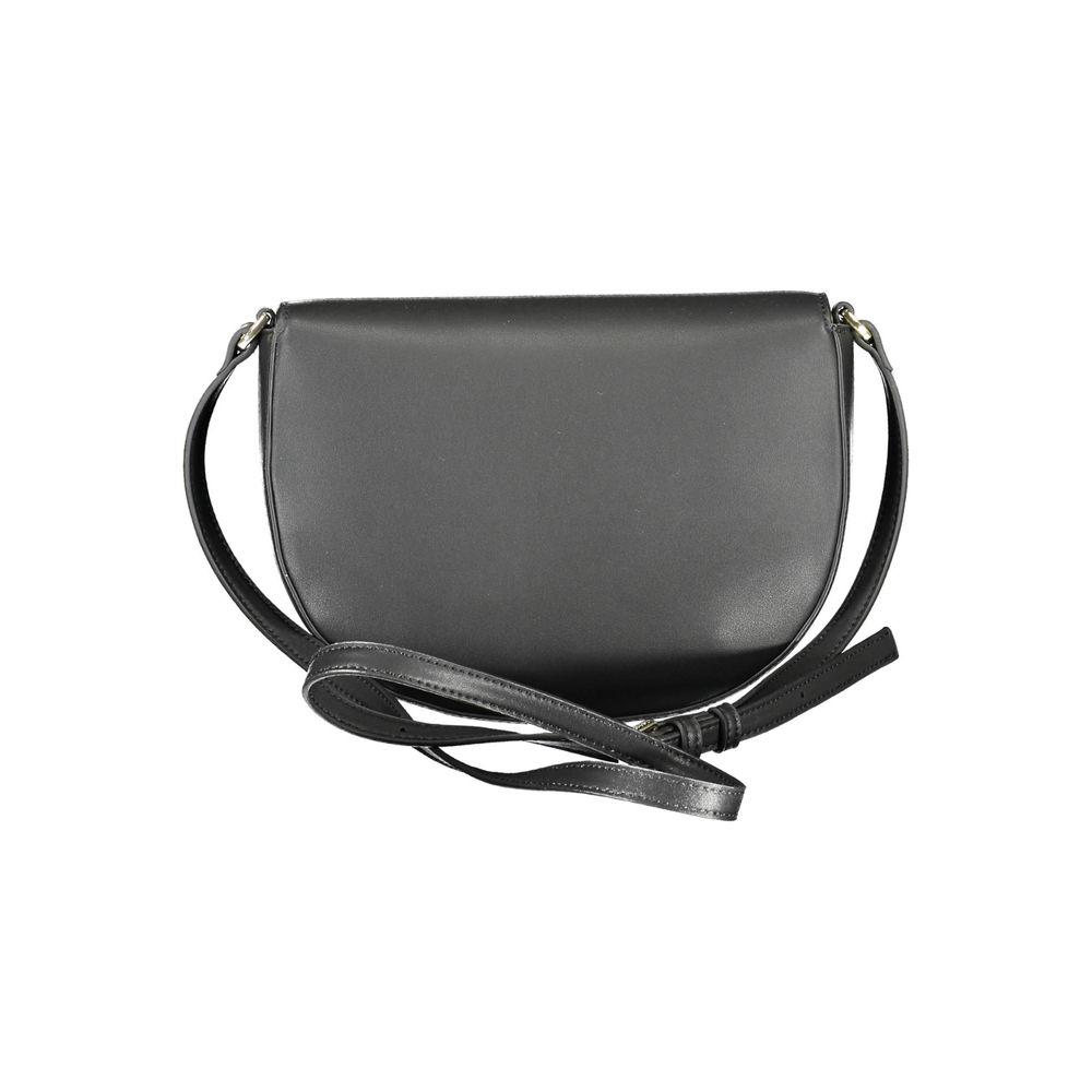 Sac à bandoulière noir en polyuréthane de Calvin Klein pour femmes, vue de face avec détails du matériau et de la forme.