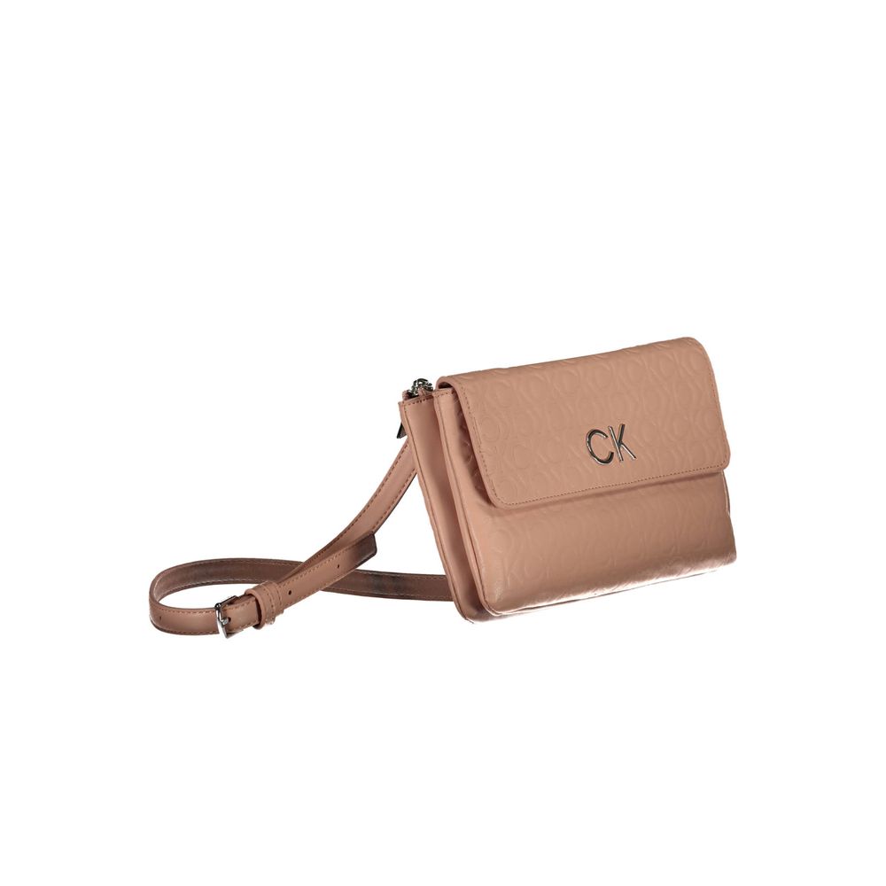 Sac à épaule en polyester pour femmes de la marque Calvin Klein, rose, avec détails élégants et design moderne.