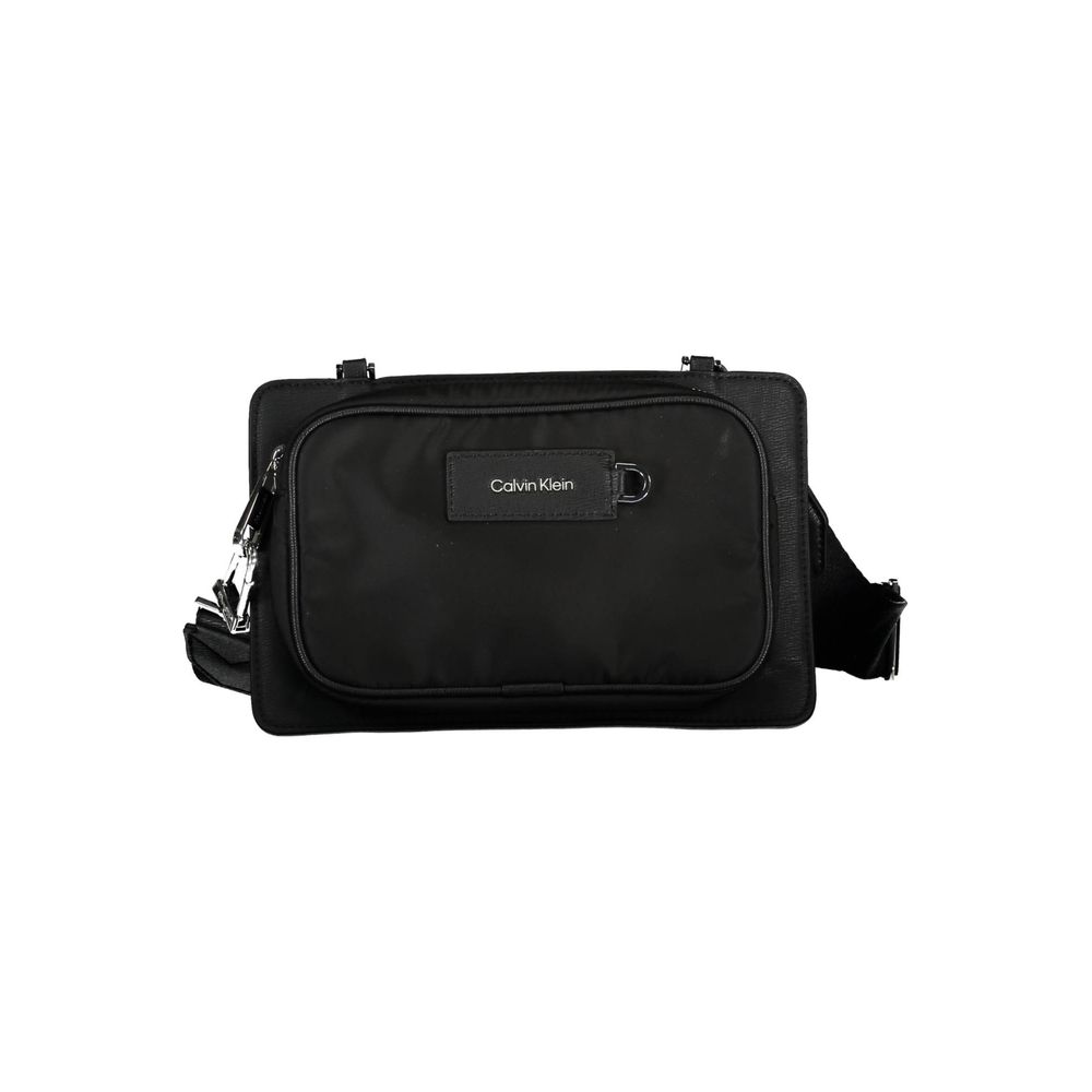 Sac à bandoulière noir en polyester pour homme de la marque Calvin Klein, avec détails modernes et bandoulière ajustable.