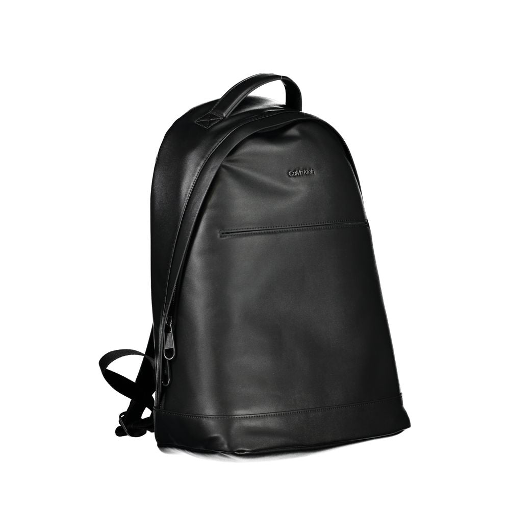 Sac à dos pour homme Calvin Klein en polyester noir, avec compartiments et design épuré.