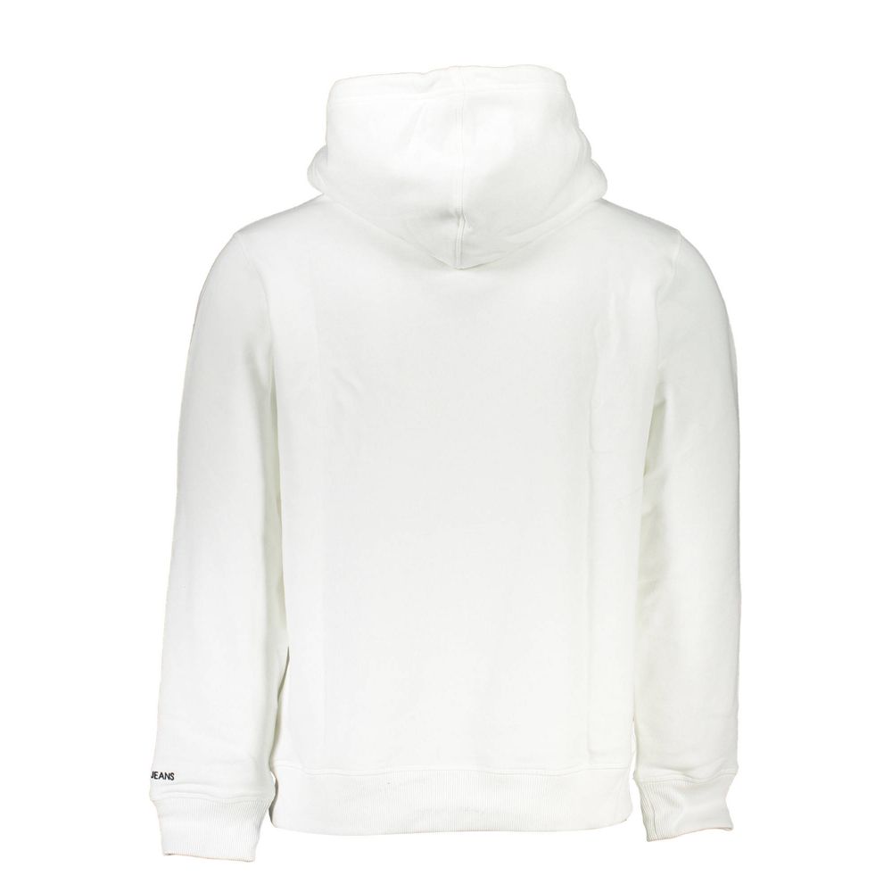 Chaussure sneaker pour homme Calvin Klein en polyuréthane blanc, style élégant et moderne, vue de face.
