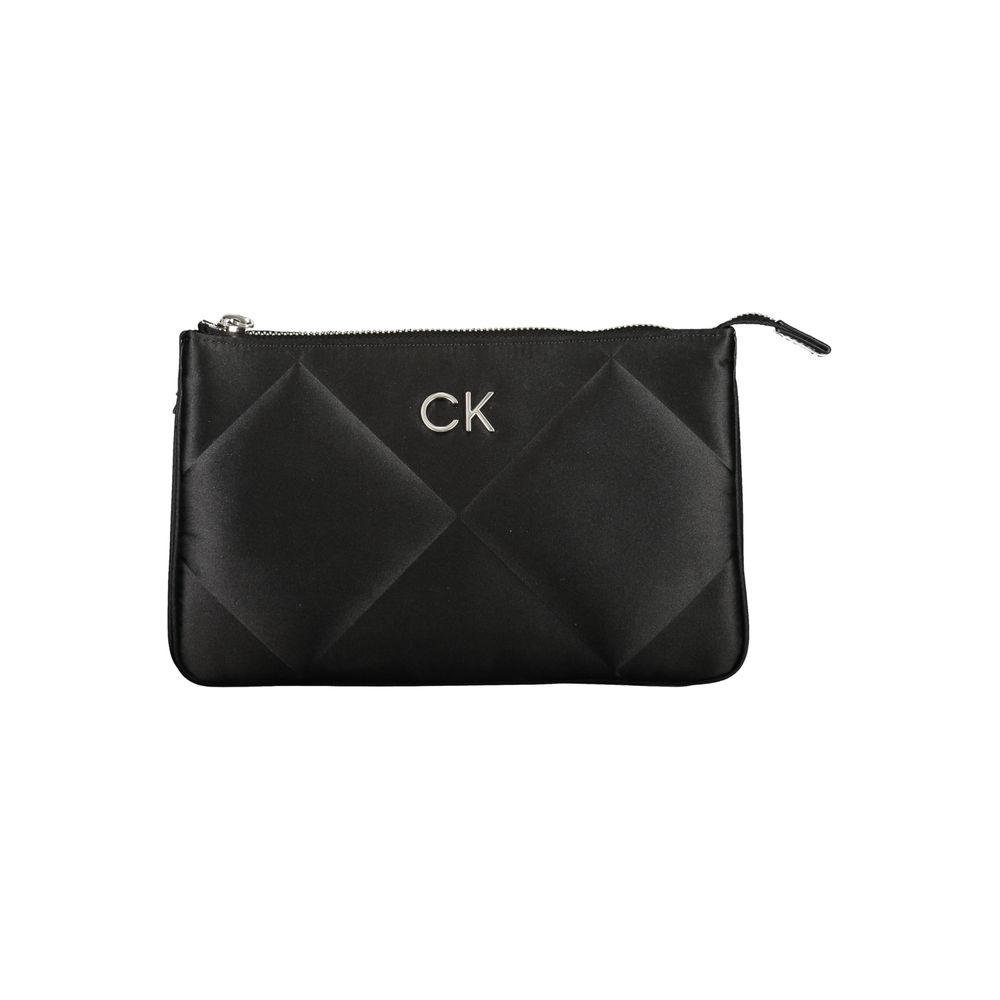 Sac à épaule noir en polyester pour femmes de la marque Calvin Klein, avec détails élégants et finition soignée.