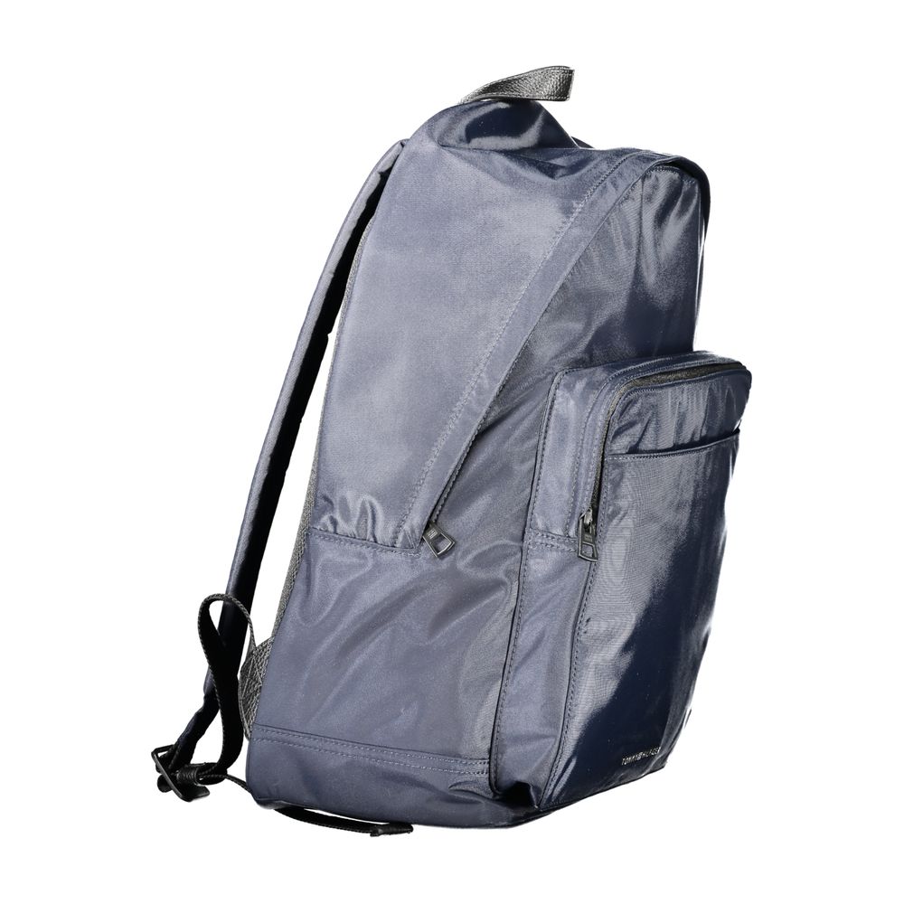 Sac à dos homme Tommy Hilfiger en polyester bleu avec compartiments et logo visible, pour un style pratique et tendance.
