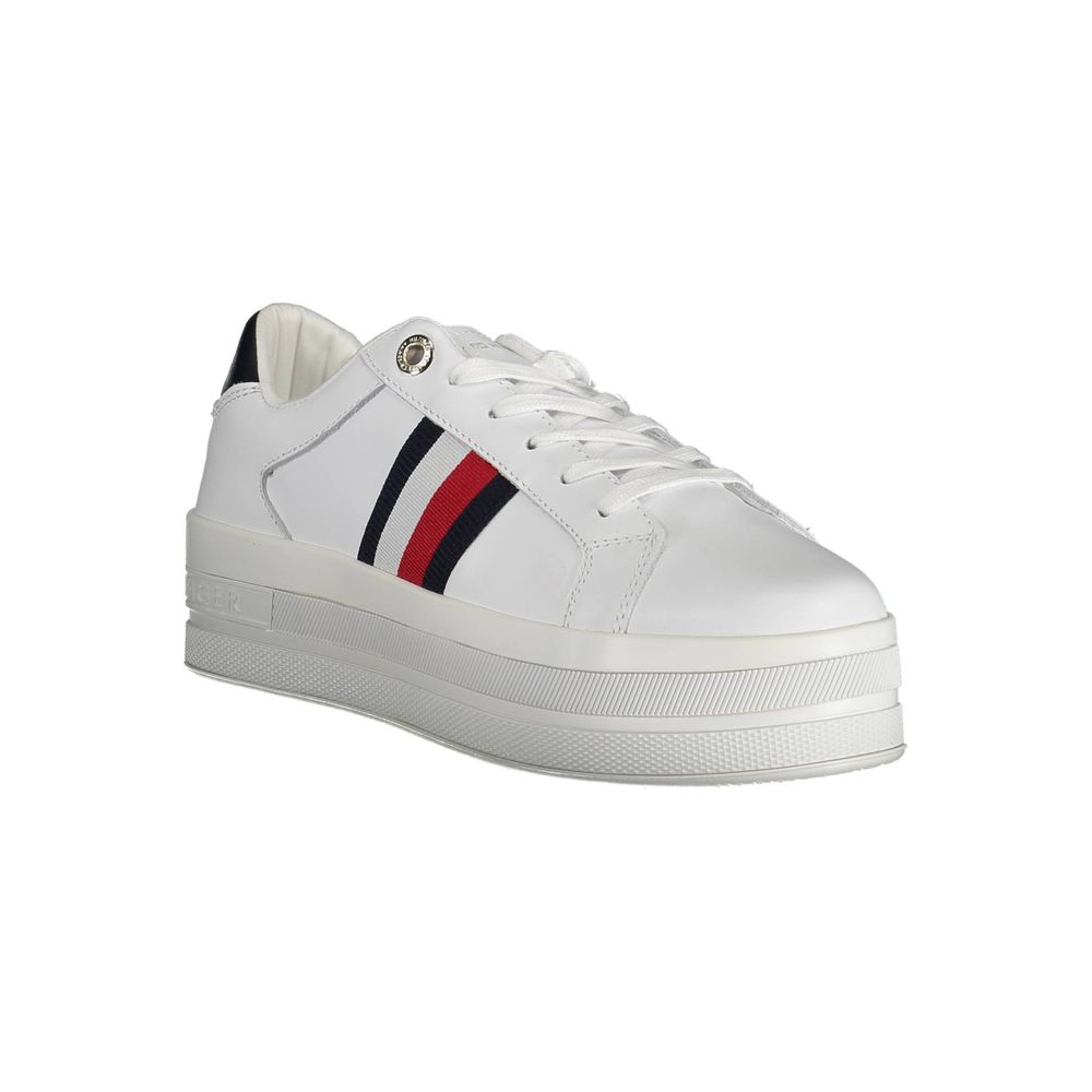 Pull en laine vert pour homme Tommy Hilfiger, coupe classique, avec col rond et manches longues.