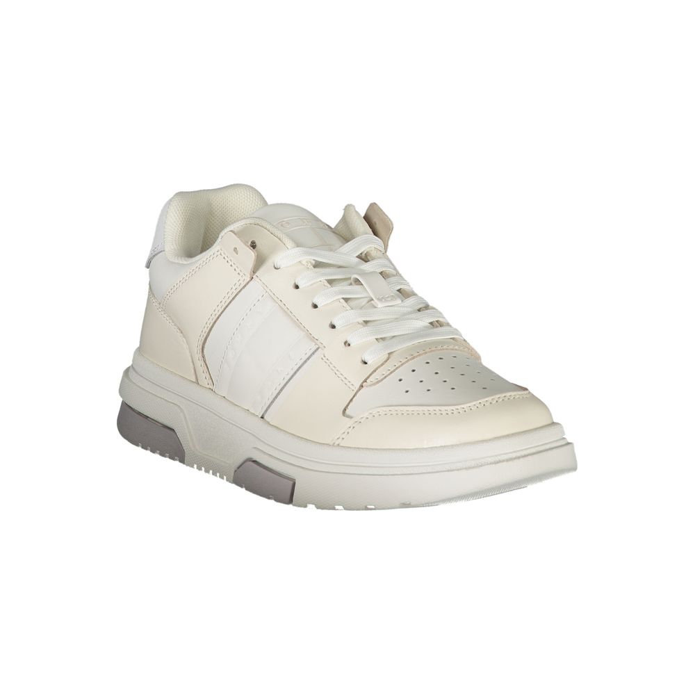 Chaussures de sport en cuir blanc pour femmes de la marque Tommy Hilfiger, baskets élégantes avec semelle blanche.
