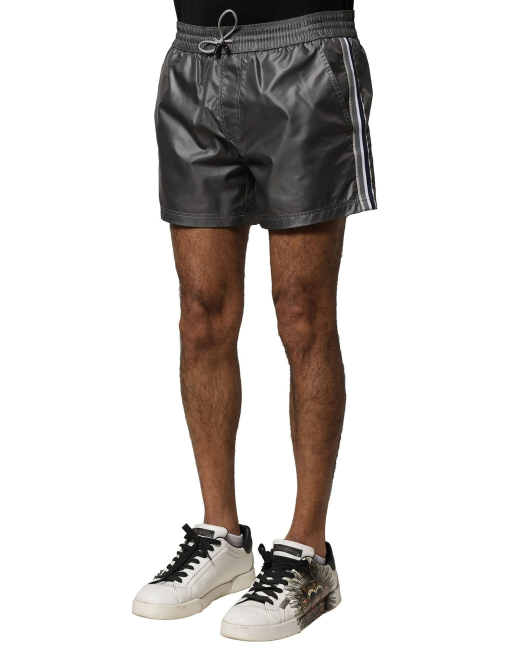 Shorts bermuda décontractés gris en polyester de taille moyenne de Dolce & Gabbana, mode élégante et confortable.
