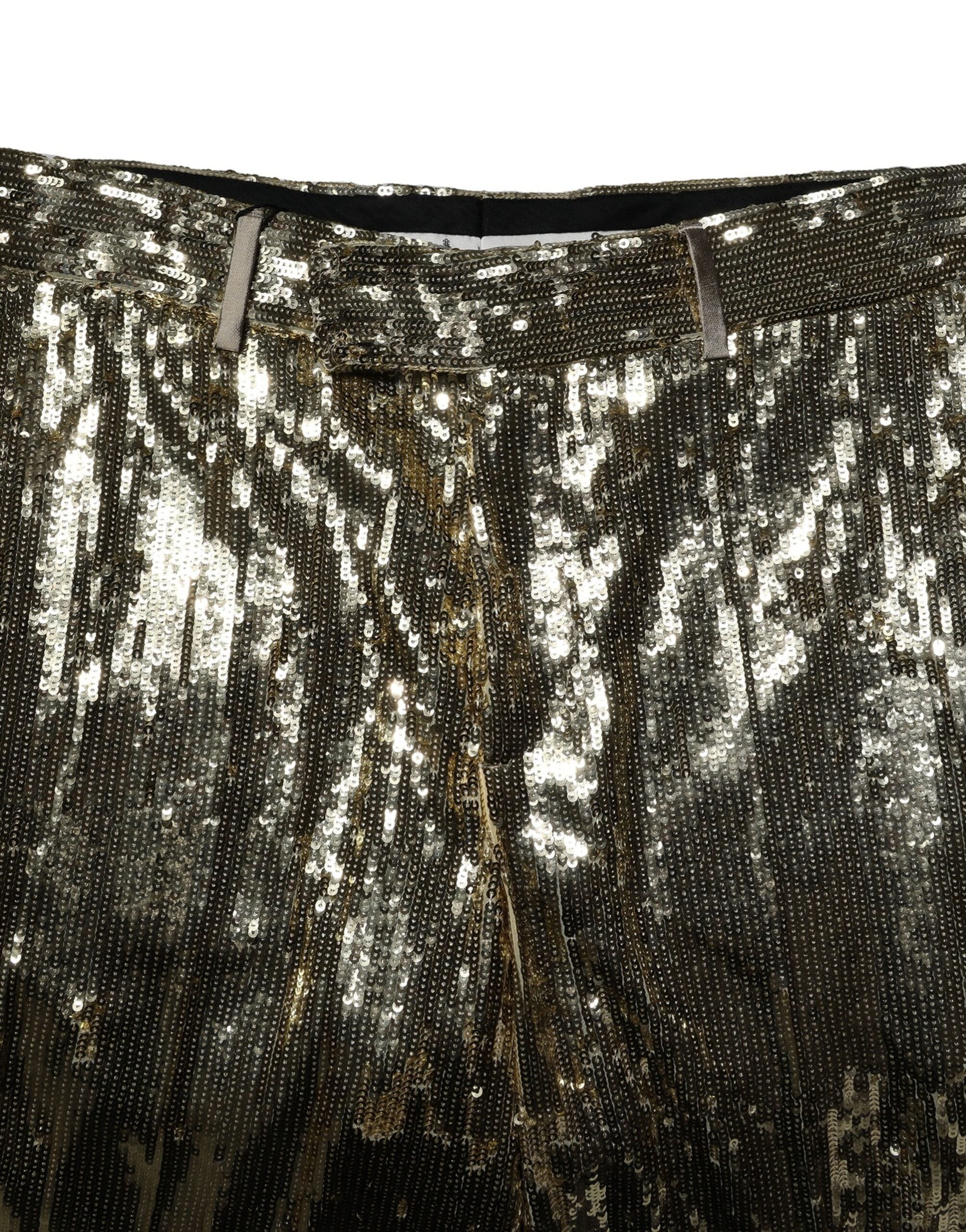 Shorts bermuda en polyester doré à sequins et embellissements de Dolce & Gabbana, style élégant et brillant.