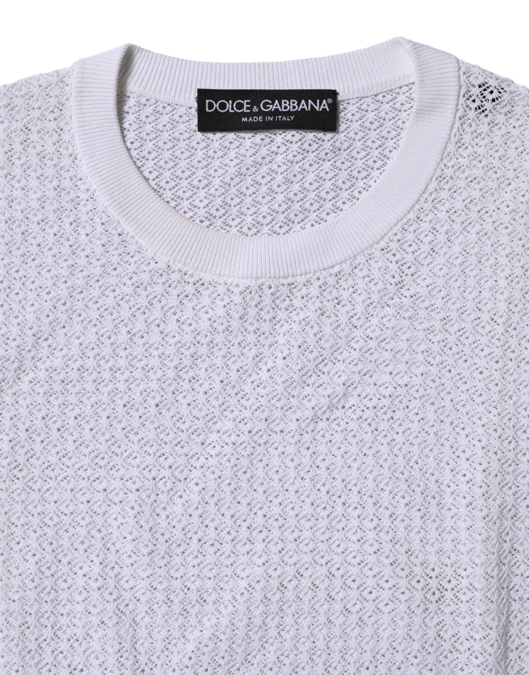 Pull-over blanc Dolce & Gabbana à col rond et manches longues, en tissu doux, porté sur un mannequin.