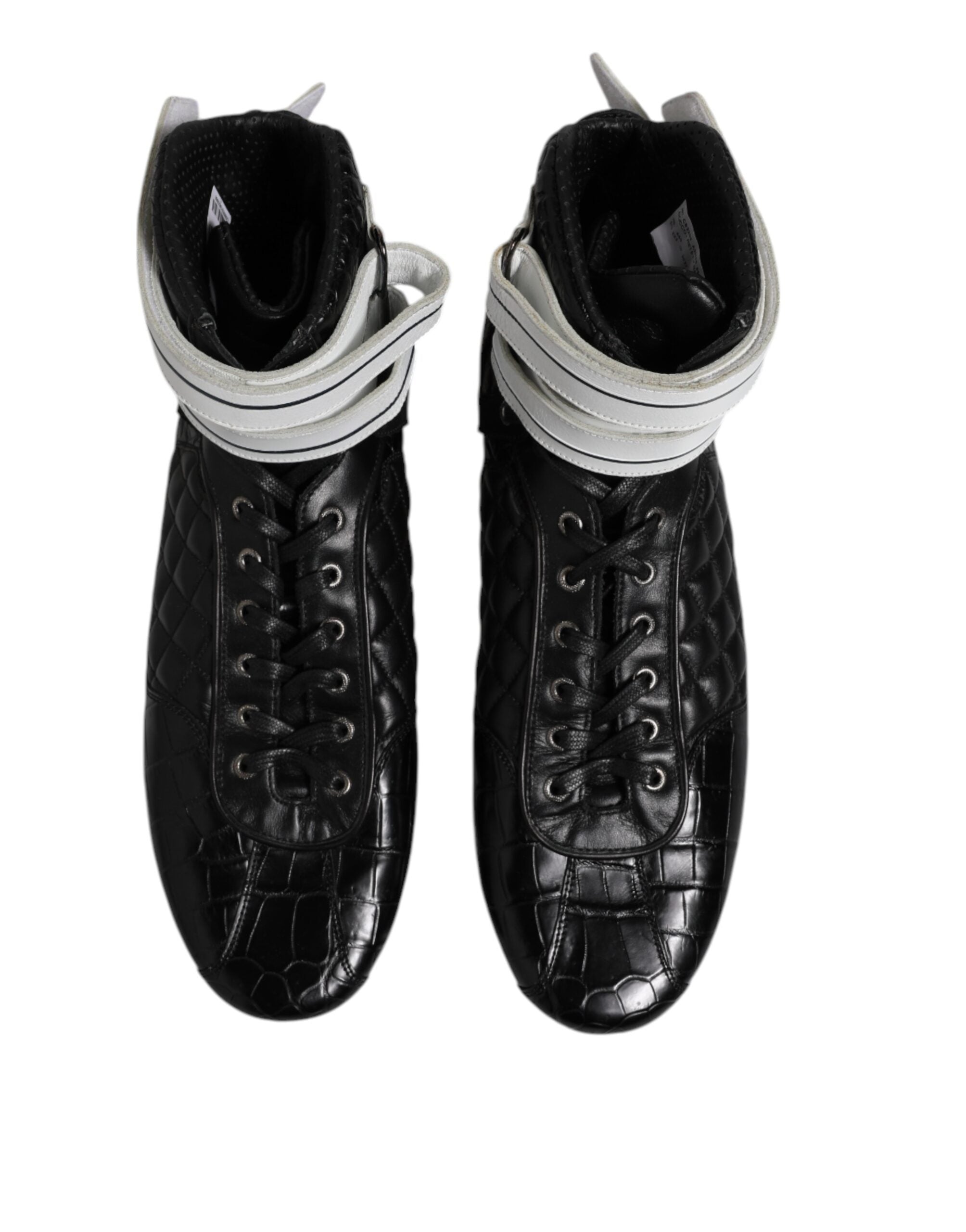 Chaussures sneakers Dolce & Gabbana en cuir noir matelassé avec lacets, style décontracté et élégant.