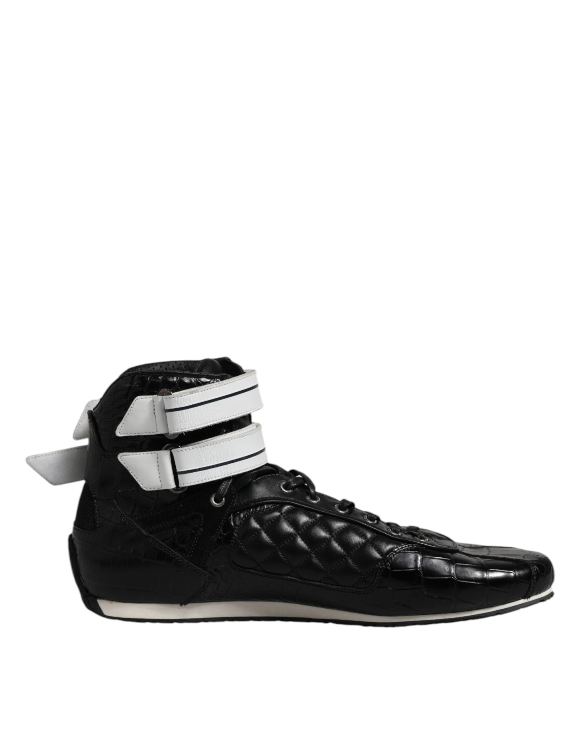 Chaussures sneakers Dolce & Gabbana en cuir matelassé noir avec lacets, mode élégante et confortable.
