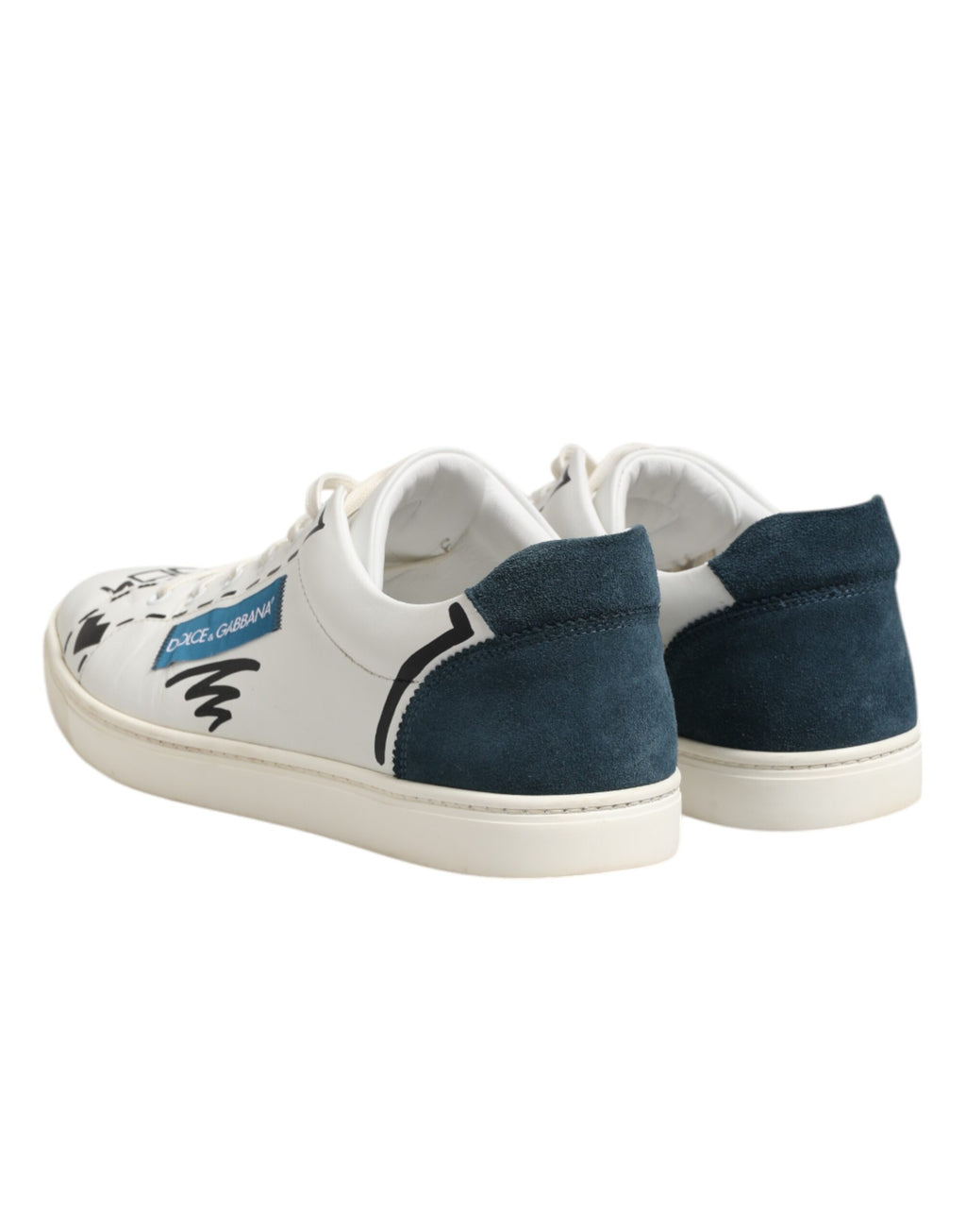 Chaussures sneakers basses en cuir blanc imprimé de Dolce & Gabbana, style moderne et élégance, vue de face.