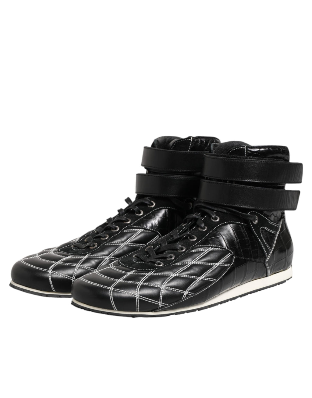 Chaussures sneakers noires en cuir matelassé avec lacets de la marque Dolce & Gabbana, vue de face.