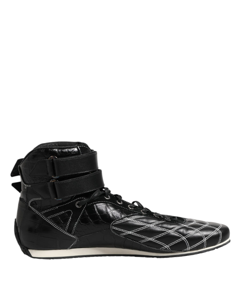 Chaussures sneakers en cuir matelassé noir Dolce & Gabbana avec laçage, style élégant et moderne pour homme.