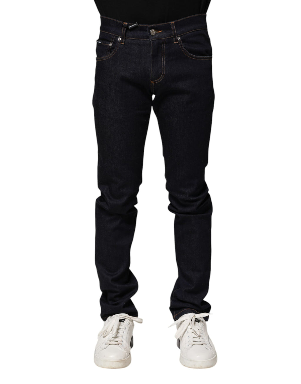 Jeans slim en denim noir pour homme de Dolce & Gabbana, en coton, avec coupe ajustée et détails modernes visibles sur l'image.