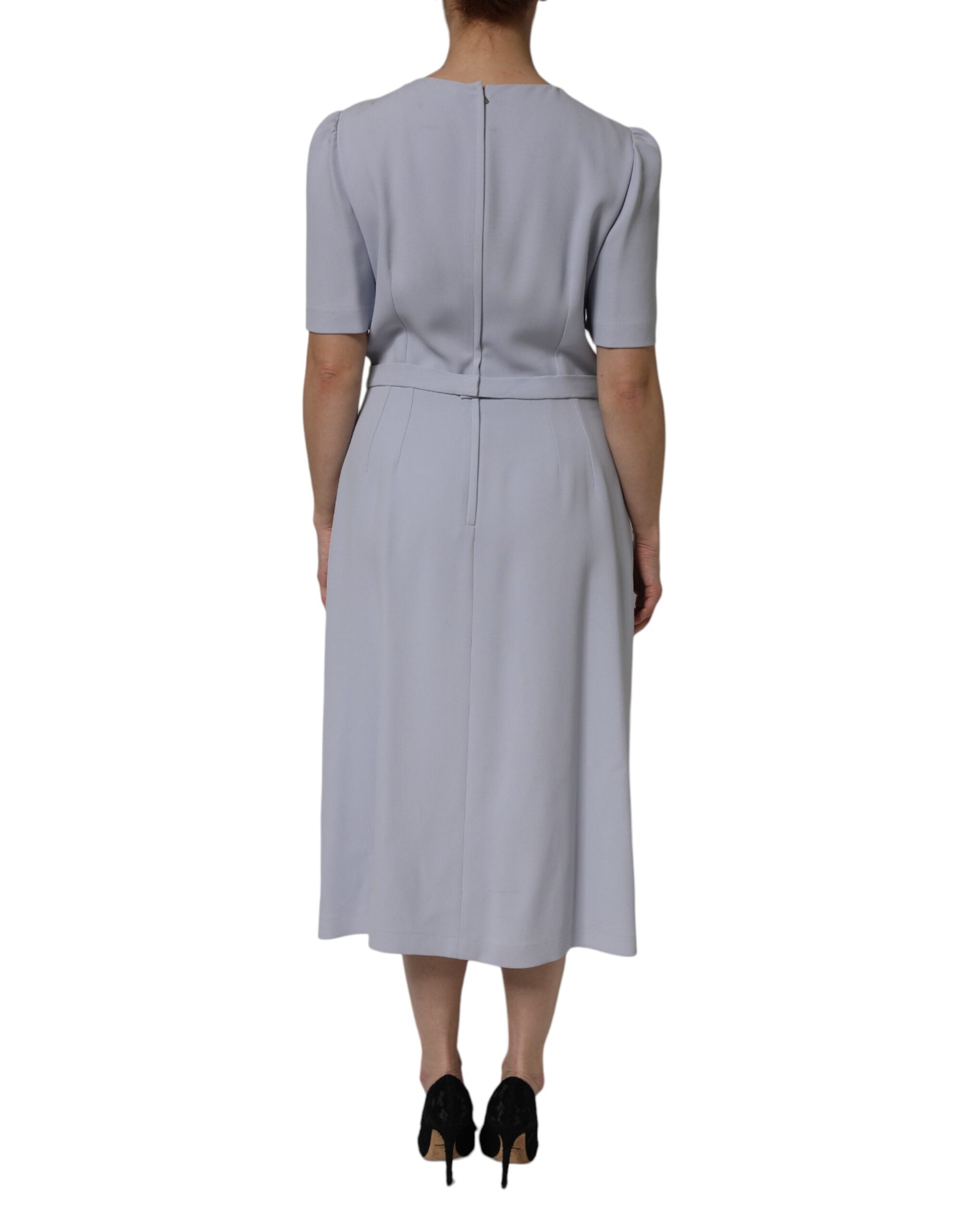 Robe midi élégante Dolce & Gabbana en viscose grise à manches courtes, coupe ajustée et style sophistiqué.