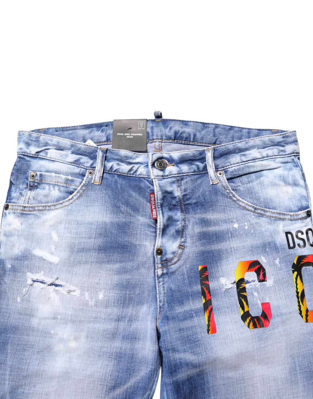 Jeans skinny en denim bleu délavé à taille moyenne de Dsquared², coupe ajustée et moderne, visible sur l'image.