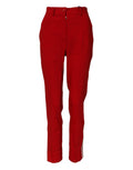 Pantalon en laine rouge Dolce & Gabbana, taille moyenne, coupe tapered, vue de face sur un mannequin.