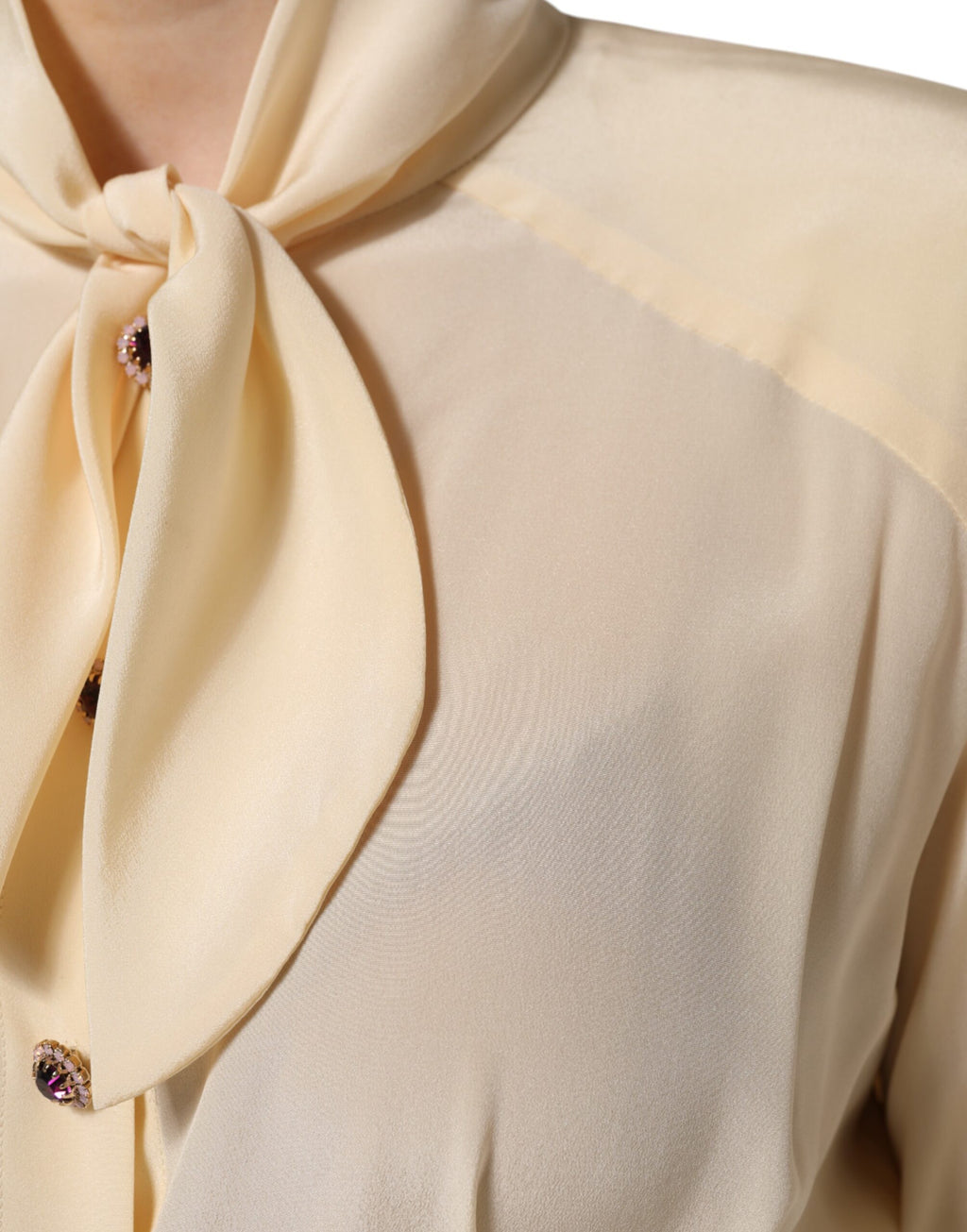 Chemise Dolce & Gabbana en soie jaune clair avec col ascot, style élégant et sophistiqué pour femme.