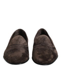 Chaussures mocassins Dolce & Gabbana en velours marron et cuir, style slip-on, élégantes et sophistiquées.
