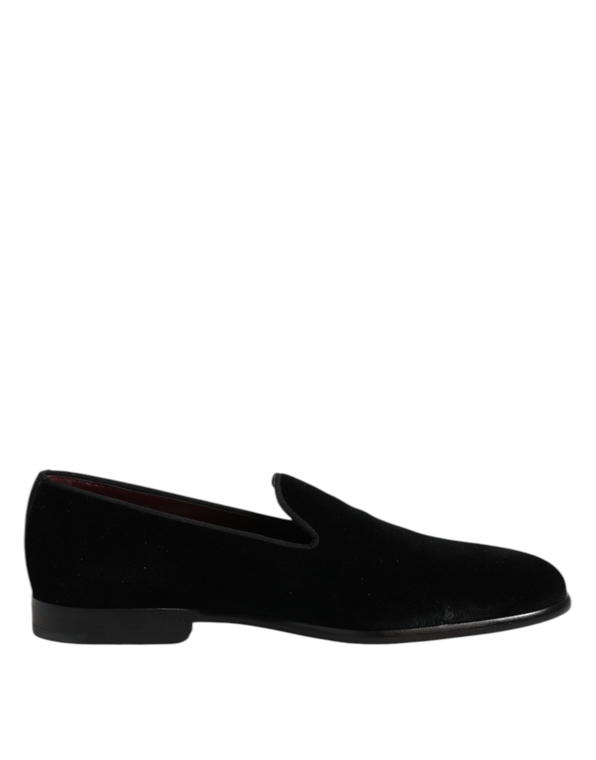Chaussures Dolce & Gabbana en velours noir, mocassins slip-on formels pour homme avec design élégant et sophistiqué.