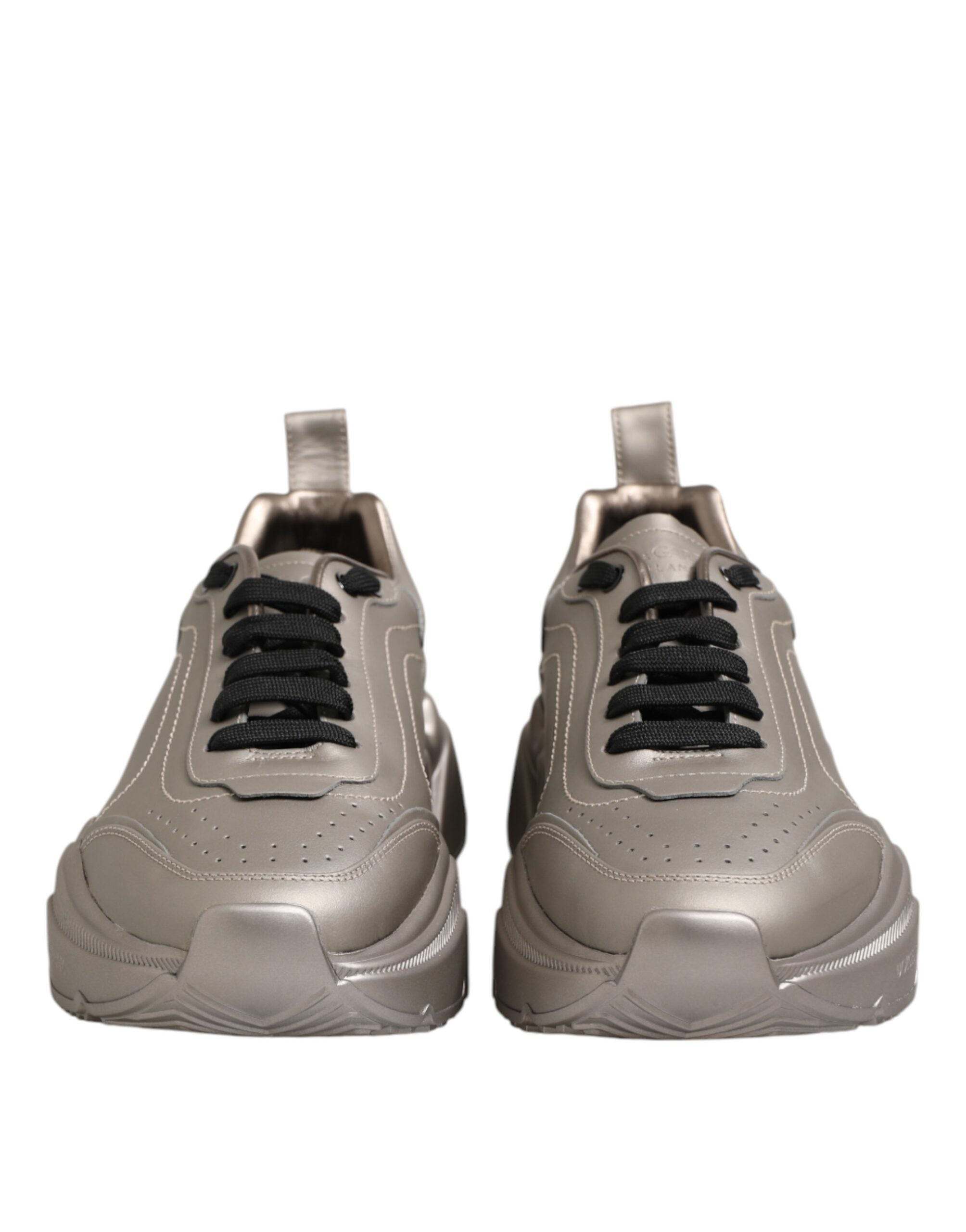 Chaussures sneakers en cuir argenté Dolce & Gabbana DAYMASTER pour hommes, modèle élégant et moderne.