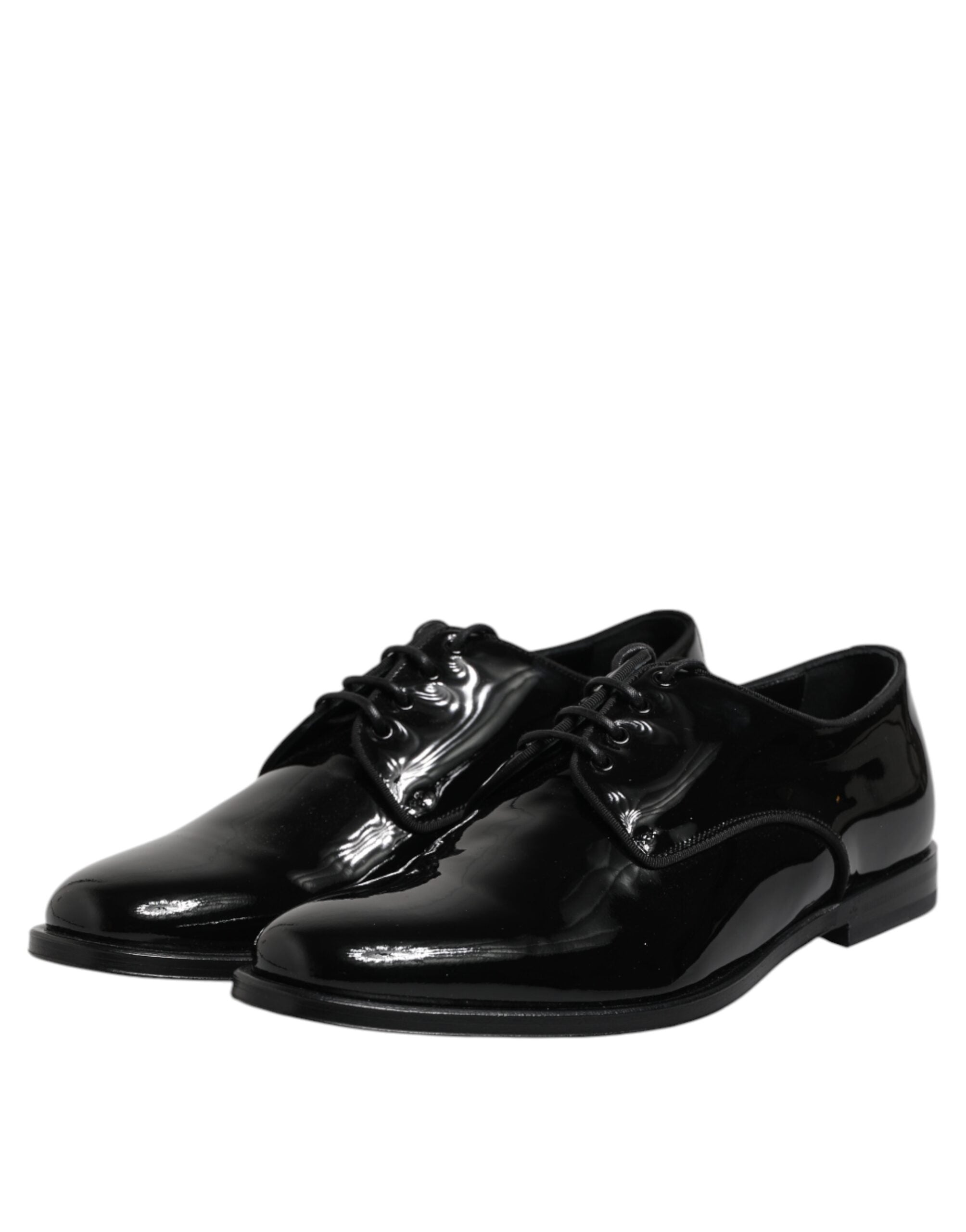 Chaussures Derby en cuir verni noir Dolce & Gabbana pour occasions formelles, élégantes et sophistiquées, vues en gros plan.