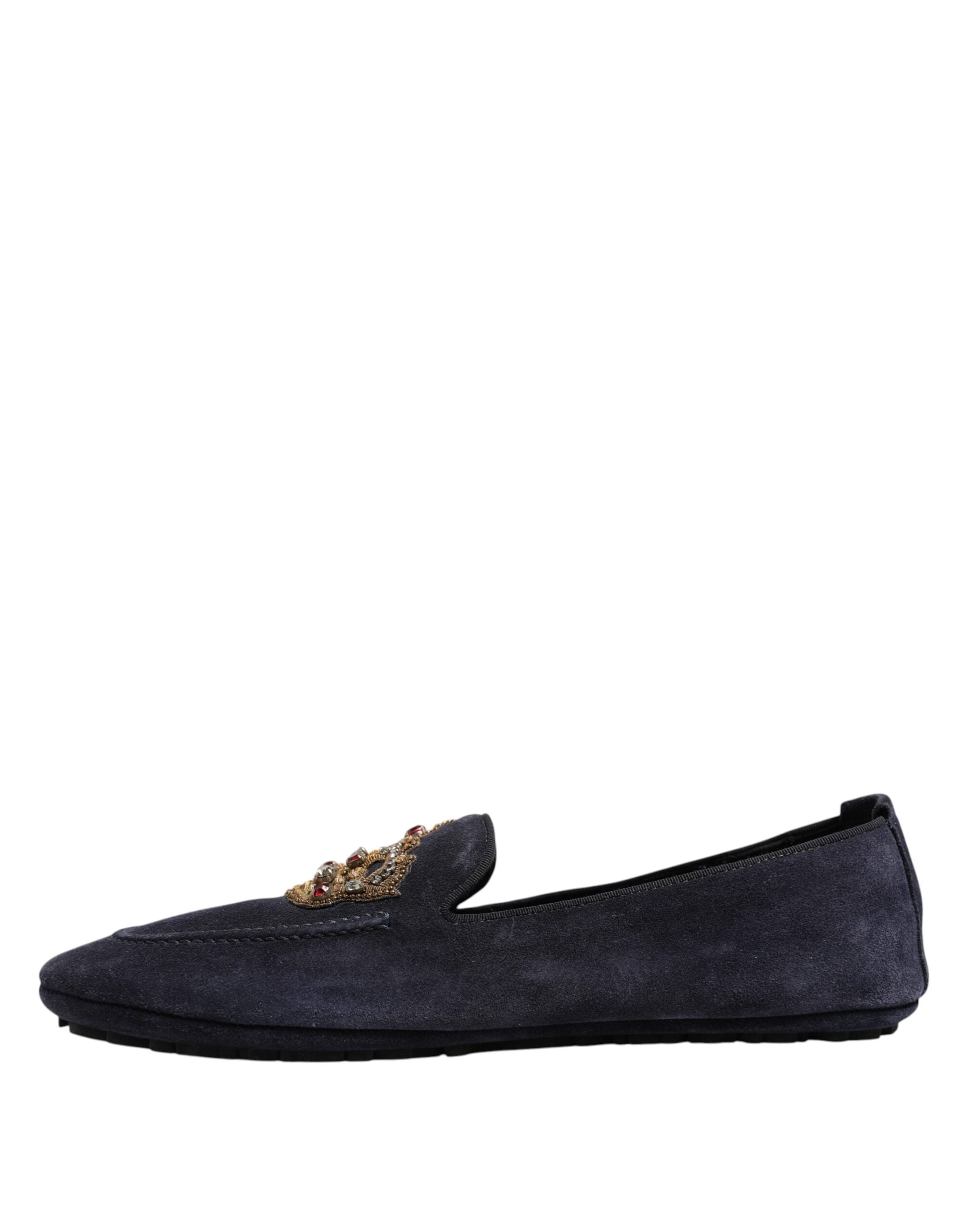 Chaussures Dolce & Gabbana Blue Suede Crown Crystal Loafers, élégantes mocassins en daim bleu avec détail de couronne en cristal.