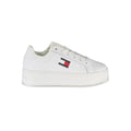 Sneakers en cuir blanc pour femmes de la marque Tommy Hilfiger, vue de face avec détails de la semelle et logo sur le côté