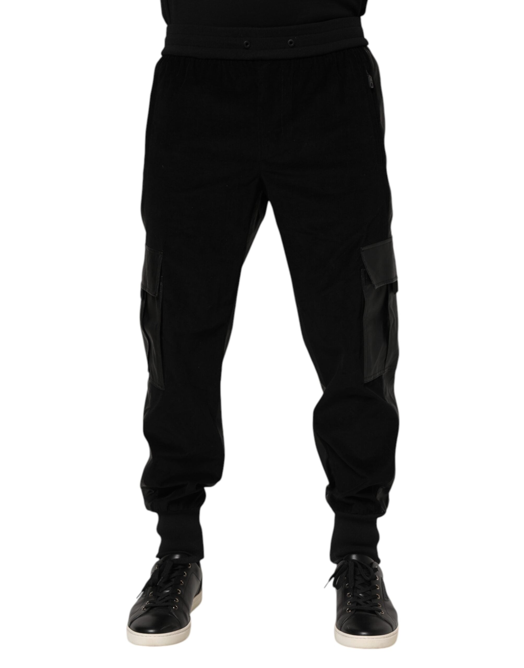 Pantalons jogger pour hommes Dolce & Gabbana en coton noir avec poches cargo, style décontracté et élégant.