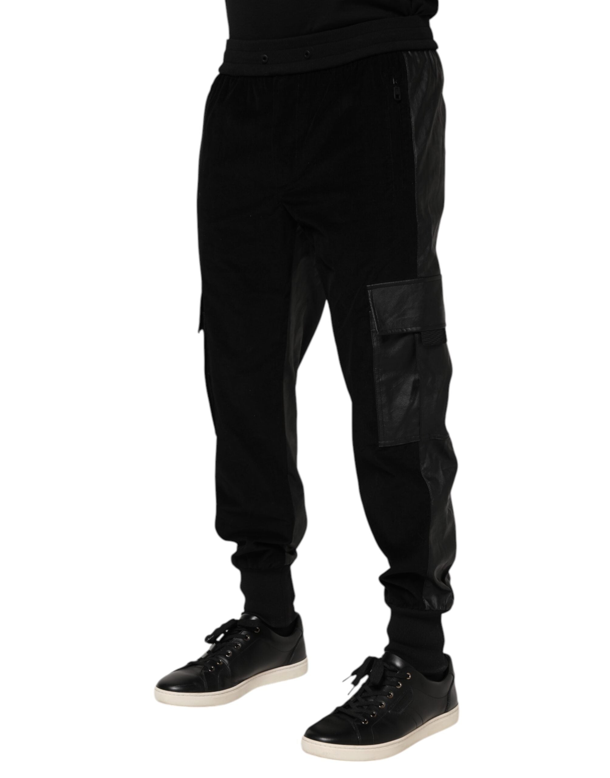 Pantalons cargo pour homme Dolce & Gabbana, en coton noir, style jogger avec poches latérales et taille élastique.