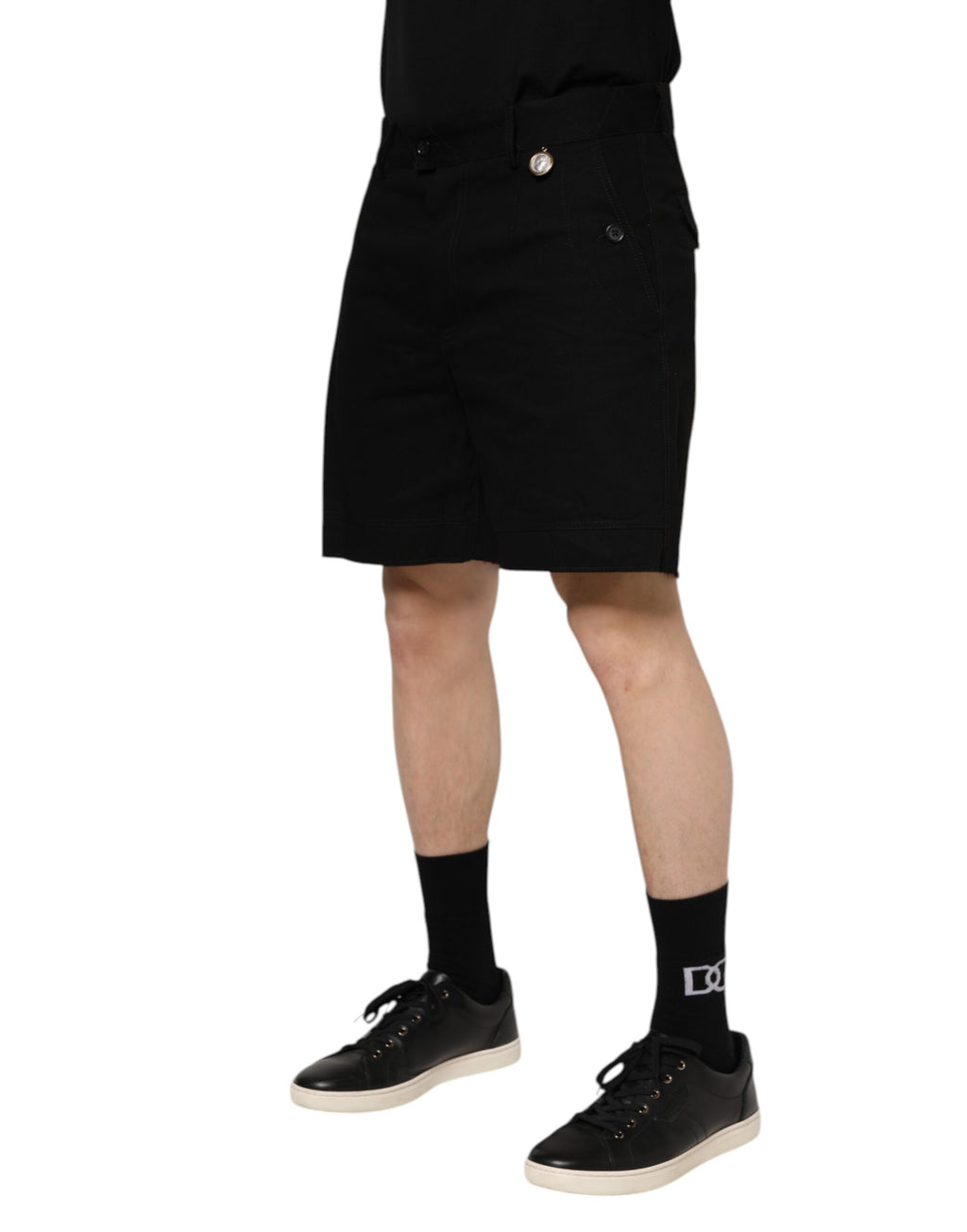 Shorts bermuda pour homme en coton noir Dolce & Gabbana, longueur au genou, style élégant et décontracté.