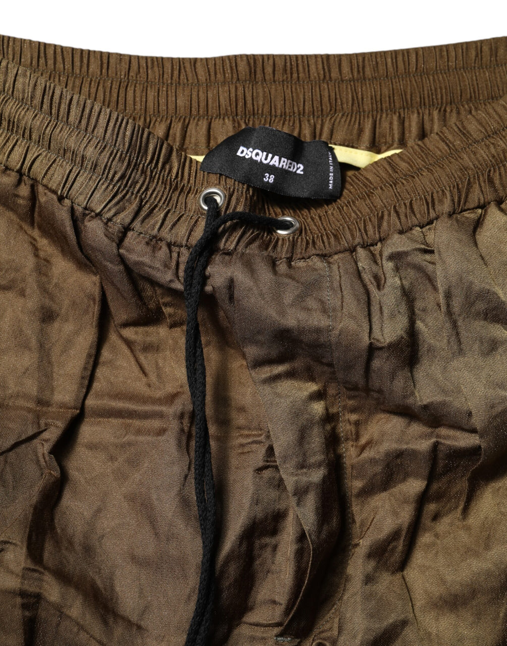 Pantalon de sweat pour femmes Dsquared² marron à taille moyenne, confort et style décontracté, visible sur le modèle.